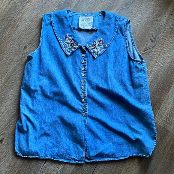 🌸 Vintage Just Class Embroidered Denim Sleeveless Top - Picture 1 of 4